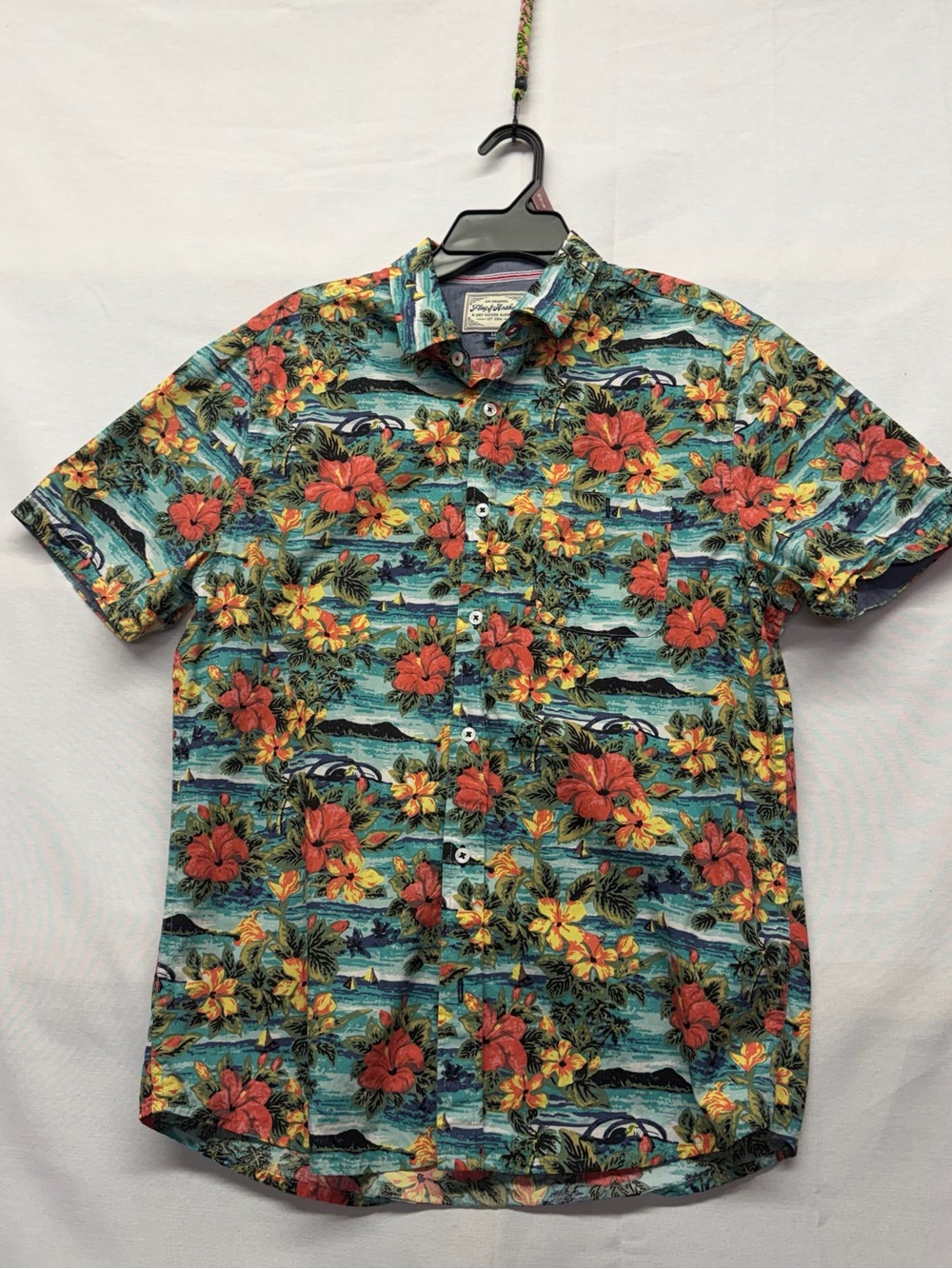 Men's Flag & Anthem Short-Sleeve Tropical Floral Button-Down Shirt - Teal & Red‎